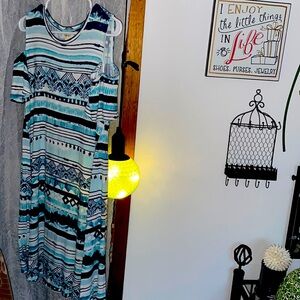 Ladies Panel dress, round neckline, off shoulder straps